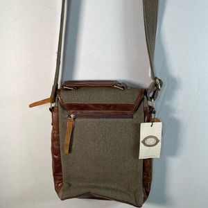 Aran | Leather Messenger Bag